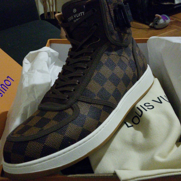 Lv shoes - Picture 1 of 1